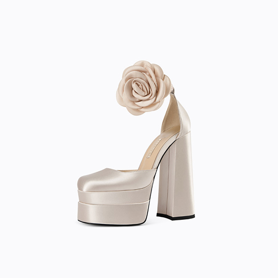 Versace mit Blume (4)
