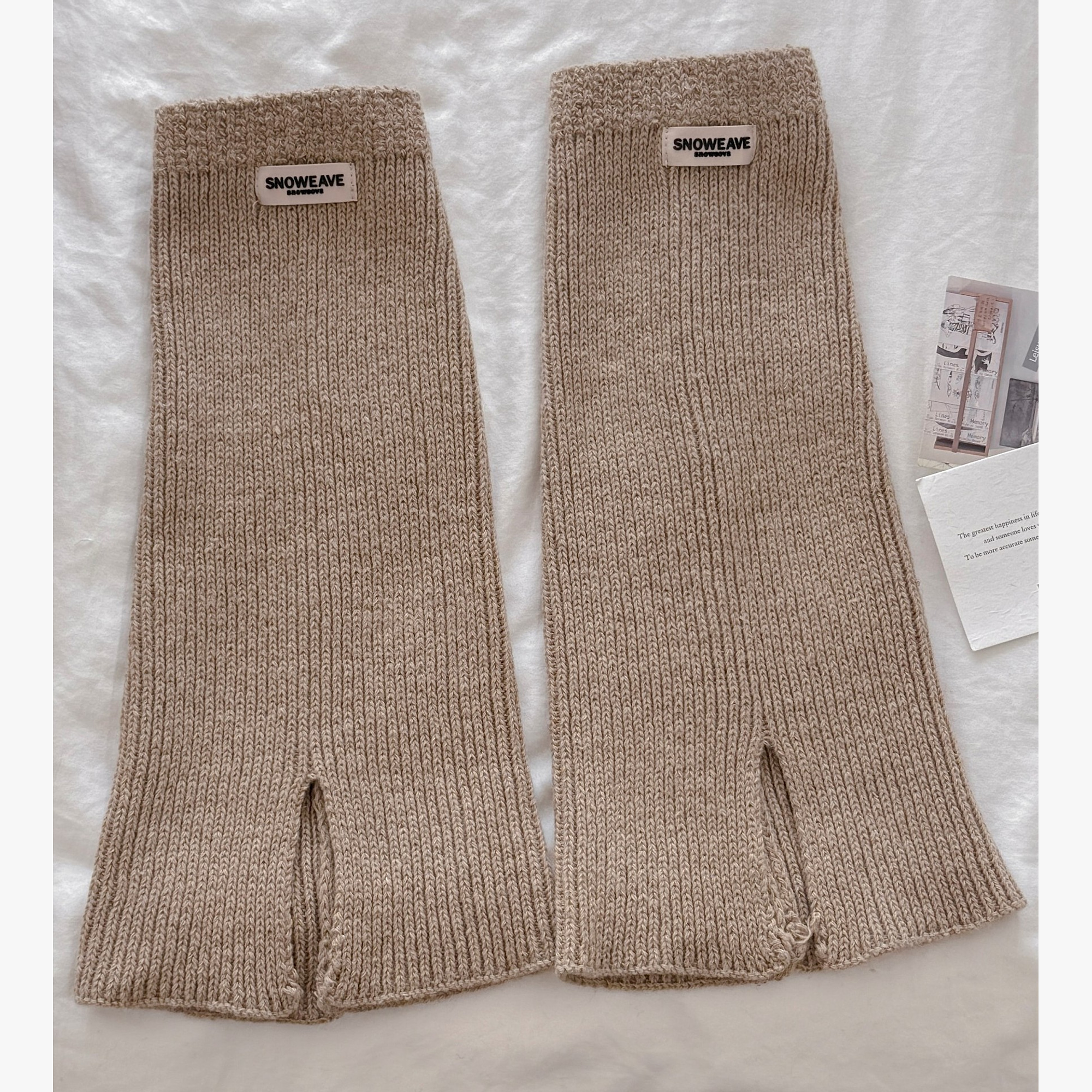 W-071 knitted leg warmers detail 5
